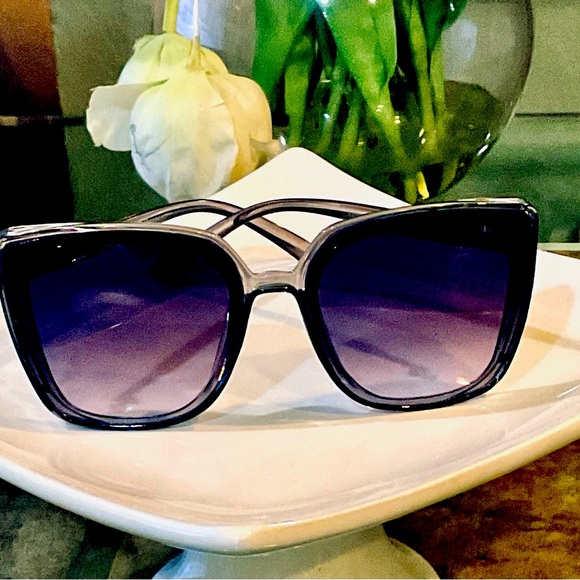 DIOR ELEGANCE … - Picture 12 of 12